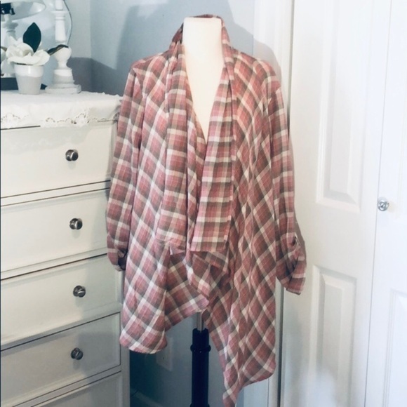 EDDIE BAUER Plaid Open Waterfall Roll-tab Top - Picture 14 of 16